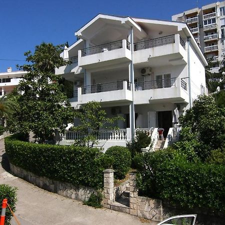 Nikic Apartments Херцег-Нови Экстерьер фото